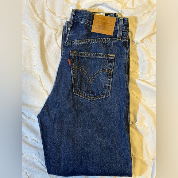 Levi's® Premium
RIBCAGE STRAIGHT ANKLE - Picture 2 of 5